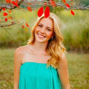 Meet your Posher, Ava